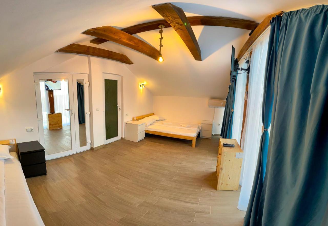 Отель Casa De La Balta Rieni Экстерьер фото