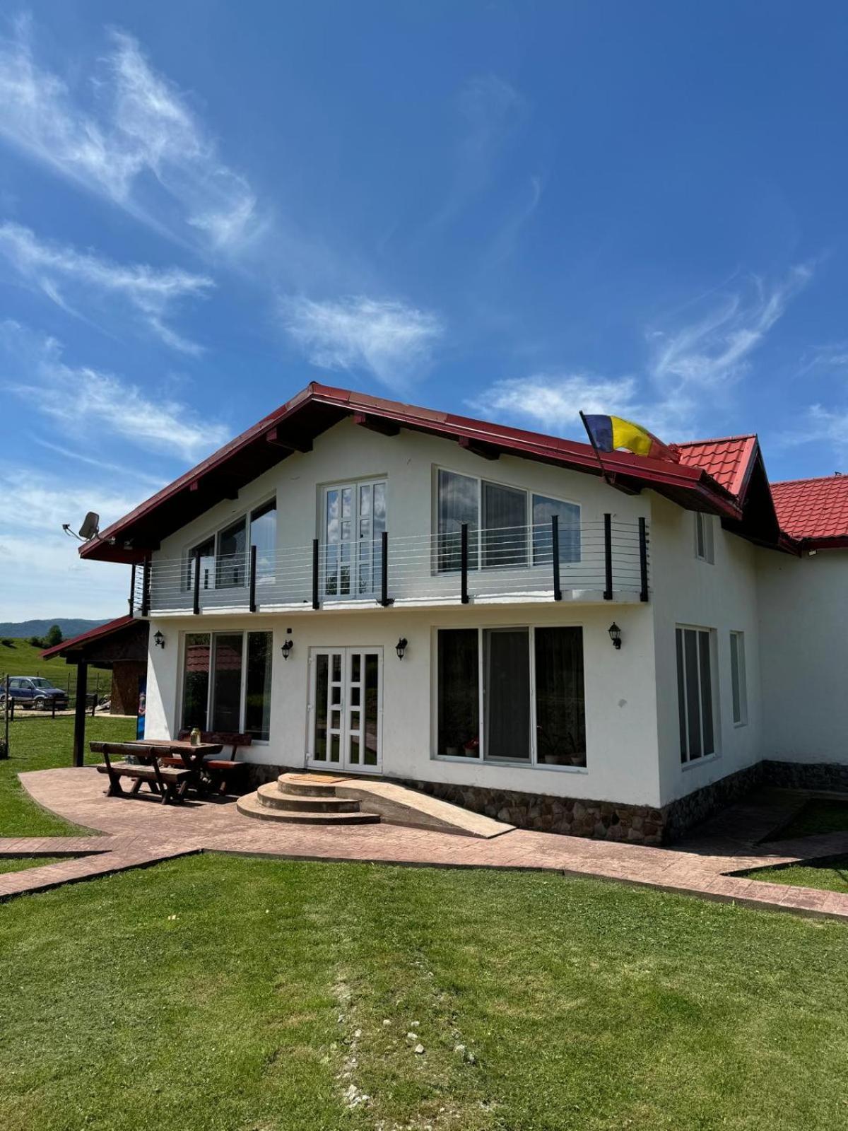 Отель Casa De La Balta Rieni Экстерьер фото